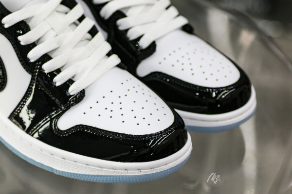 Air  Jordan 1 Low SE Concord 2023