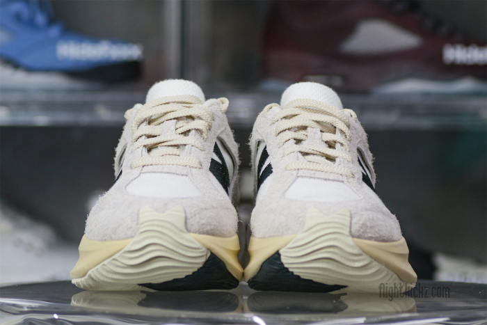 New Balance Warped Runner  Beige