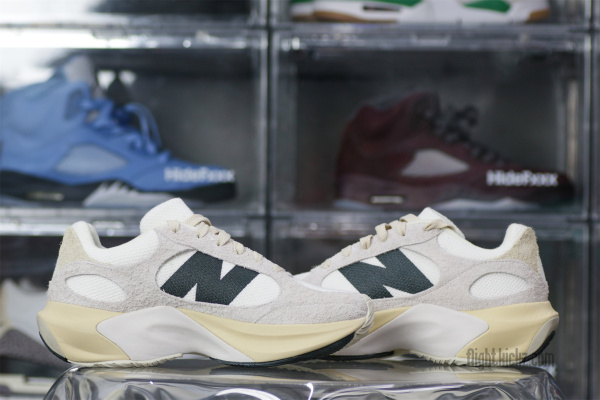New Balance Warped Runner  Beige