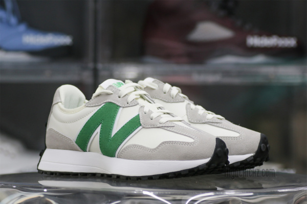 New Balance Wmns 327 Rain Cloud Varsity Green