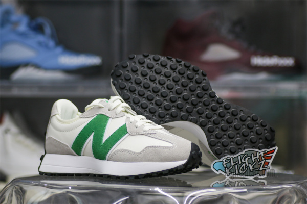 New Balance Wmns 327 Rain Cloud Varsity Green
