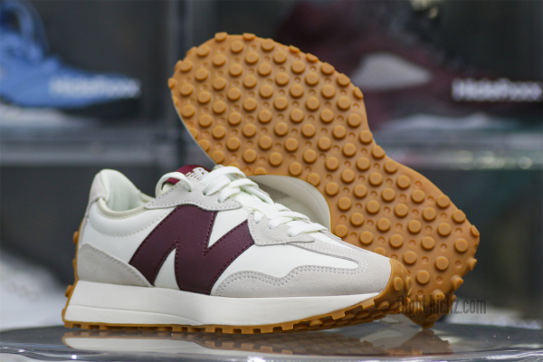 New Balance Wmns 327 White Dark Red