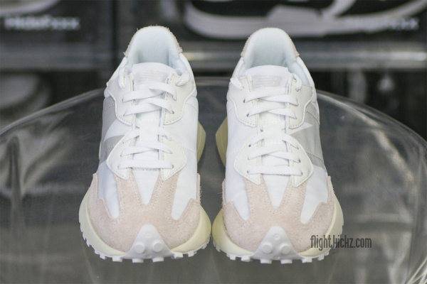 New Balance Wmns 327 White Moonbeam