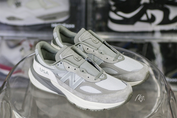 New Balance 990v6 MiUSA WTAPS