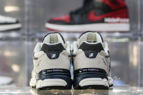 New Balance Teddy Santis 990 V3  Moonbeam