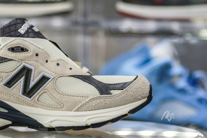 New Balance Teddy Santis 990 V3  Moonbeam