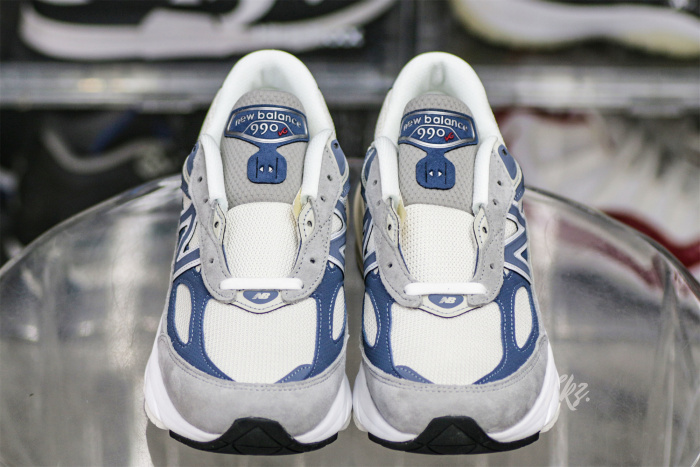 990 V 6 Made In USA Grey Day 2023