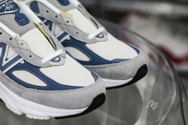 990 V 6 Made In USA Grey Day 2023