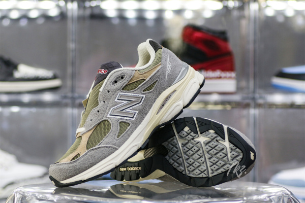 New Balance Teddy Santis x 990v3  'Marblehead'