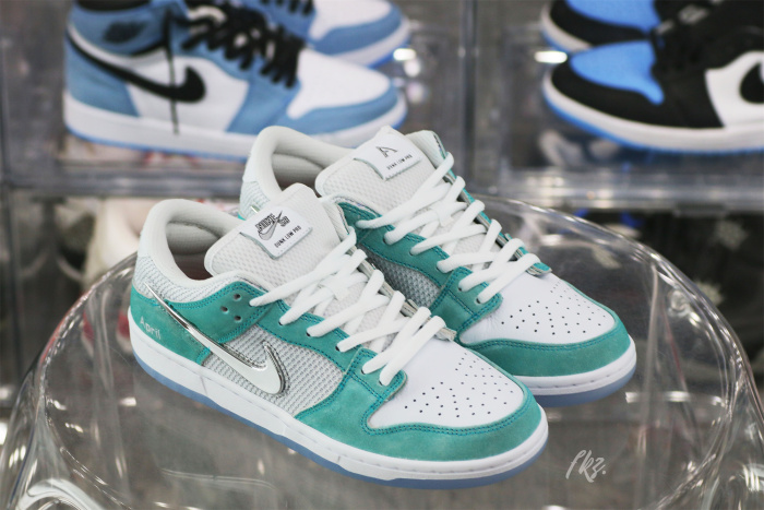 April Skateboards x Nike SB Dunk Low(Flash Sale Size9.5)