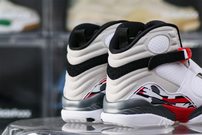 Air Jordan 8 Retro 'Bugs Bunny' 2013