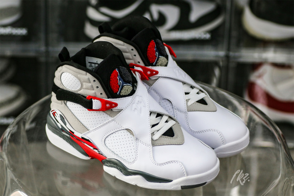 Air Jordan 8 Retro 'Bugs Bunny' 2013