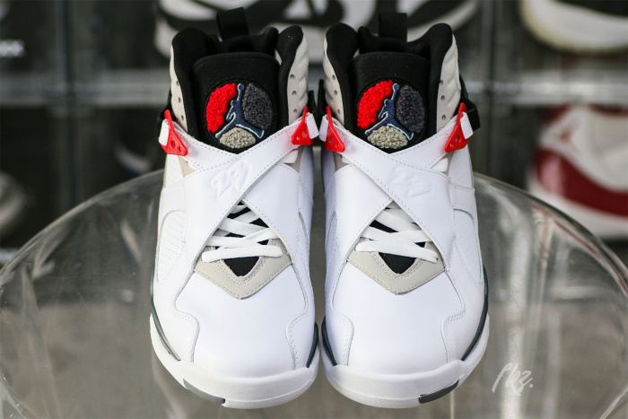 Air Jordan 8 Retro 'Bugs Bunny' 2013