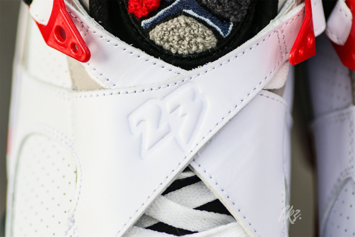 Air Jordan 8 Retro 'Bugs Bunny' 2013