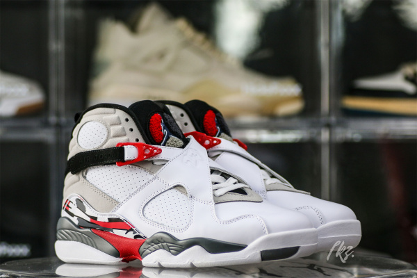 Air Jordan 8 Retro 'Bugs Bunny' 2013