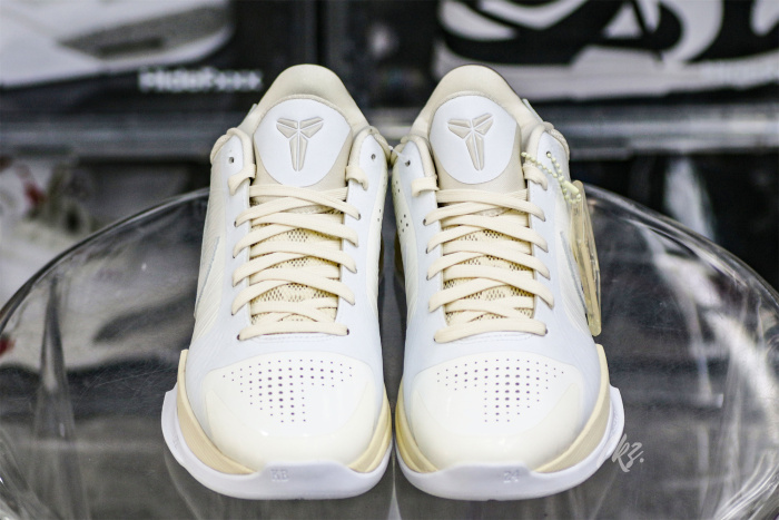 Off White x Nike Zoom Kobe 5 Custom Shoes