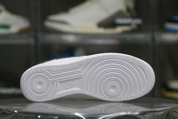 Nike Air Force 1 Low '07 White (KAWS Sky High Farm Workwear Edition) 2023