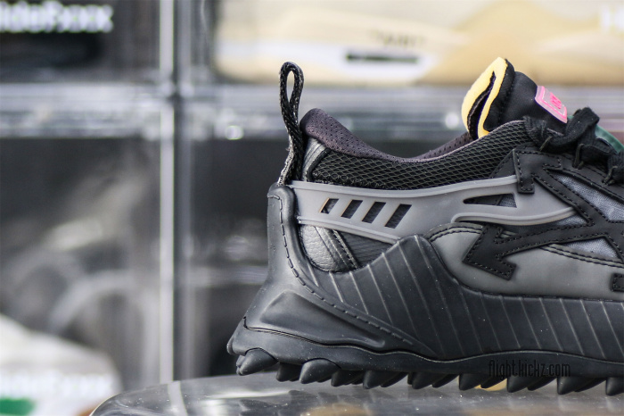 Off-White Odsy-1000 tech low top sneakers