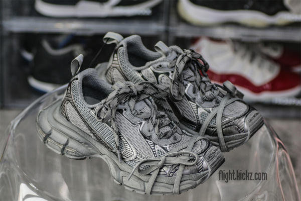 Balenciag*  3XL Sneaker 'Worn‑Out ‑ Gray' 