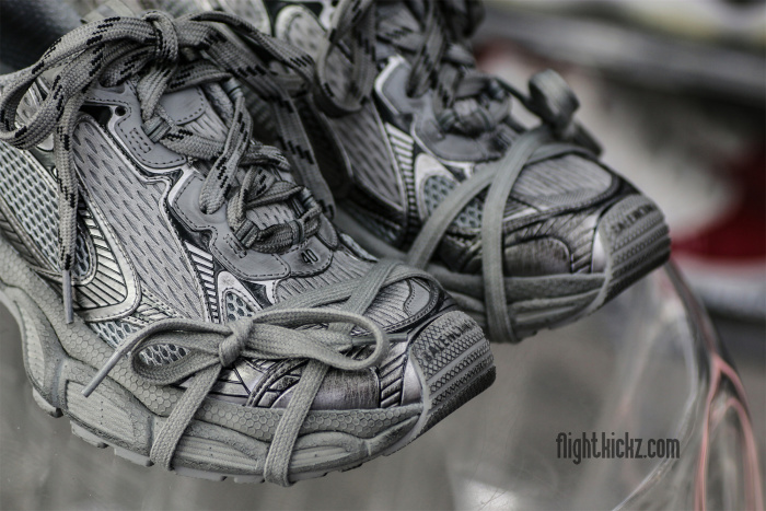 Balenciag*  3XL Sneaker 'Worn‑Out ‑ Gray' 
