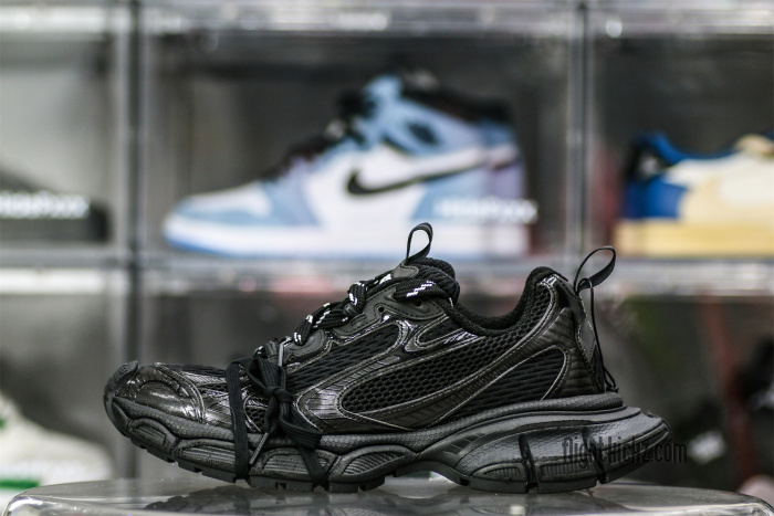 Balenciag*  3XL Runner Black