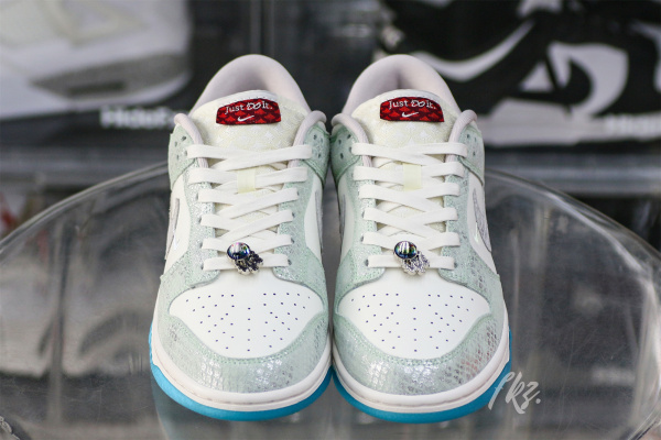Nike Dunk Low LX Year Of The Dragon (Women's)