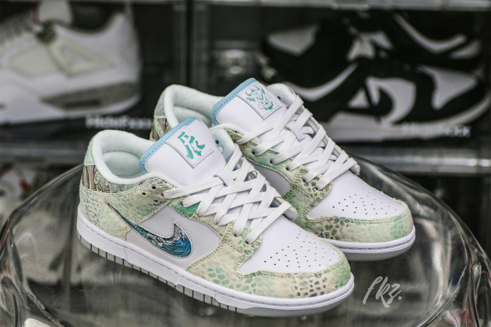 Nike Dunk Low Steam Puppet  GNY 2024