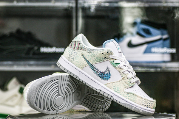 Nike Dunk Low Steam Puppet  GNY 2024