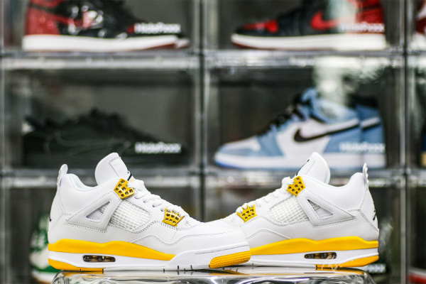Air Jordan 4 Retro 'Vivid Sulfur' Wms 2024