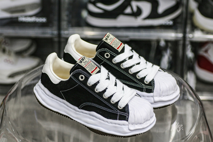 MaisOn Margiel@ Yasuhir0 Blakey OG Sole Canvas Low Black No Logo sneakers