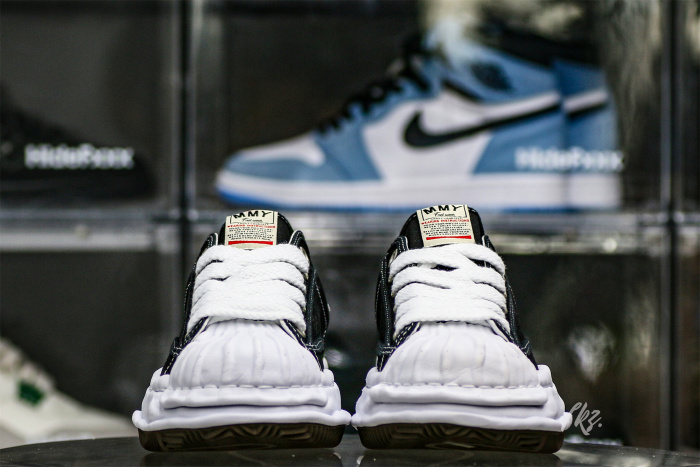 MaisOn Margiel@ Yasuhir0 Blakey OG Sole Canvas Low Black No Logo sneakers