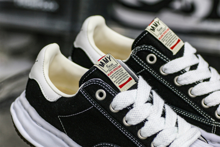 MaisOn Margiel@ Yasuhir0 Blakey OG Sole Canvas Low Black No Logo sneakers