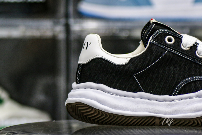 MaisOn Margiel@ Yasuhir0 Blakey OG Sole Canvas Low Black No Logo sneakers