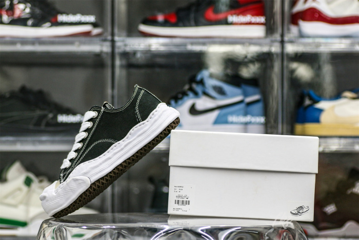 MaisOn Margiel@ Yasuhir0 Hank low-top Black sneakers