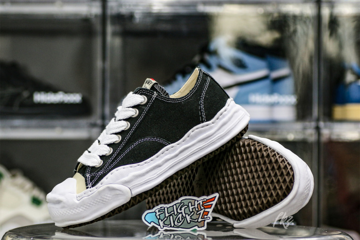 MaisOn Margiel@ Yasuhir0 Hank low-top Black sneakers