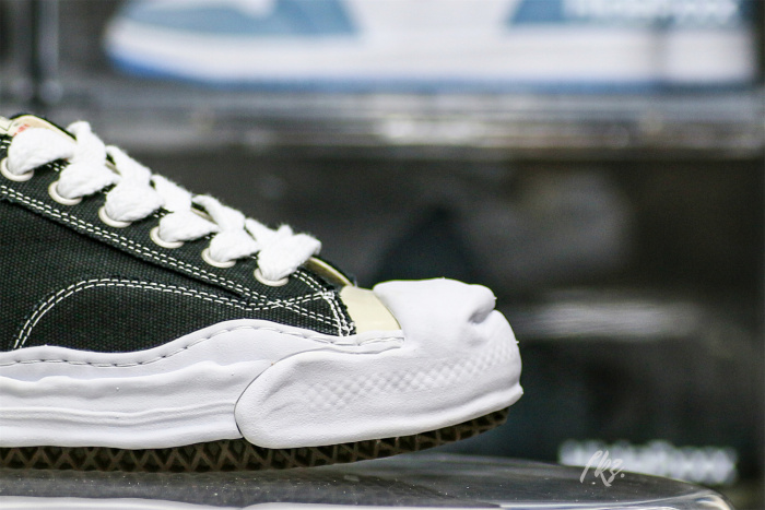 MaisOn Margiel@ Yasuhir0 Hank low-top Black sneakers