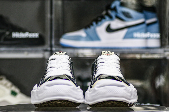 MaisOn Margiel@ Yasuhir0 Hank low-top Black sneakers