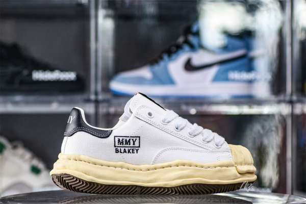 Maison Margiela Yasuhir0 chunky rubber sole white sneakers