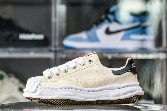 MaisOn Margiel@ Yasuhir0 OG Sole Shellcap Canvas Low-top Sneakers