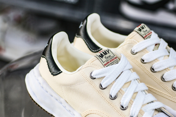 MaisOn Margiel@ Yasuhir0 OG Sole Shellcap Canvas Low-top Sneakers