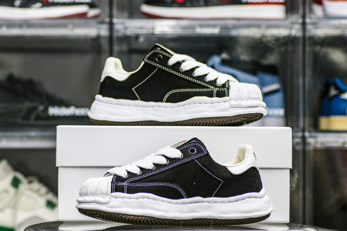 MaisOn Margiel@ Yasuhir0 Blakey low-top sneakers