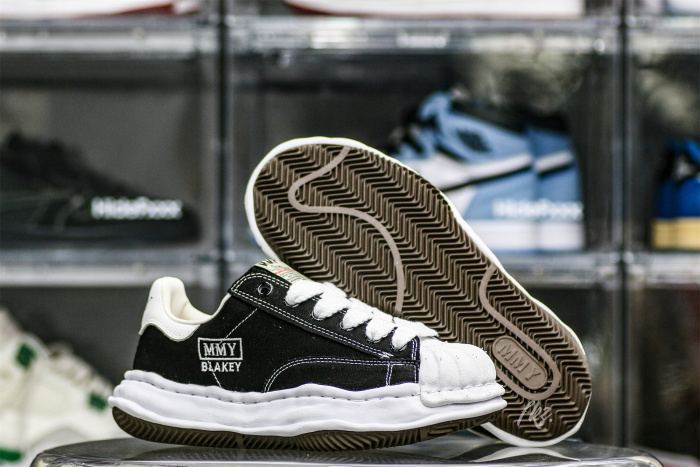 MaisOn Margiel@ Yasuhir0 Blakey low-top sneakers