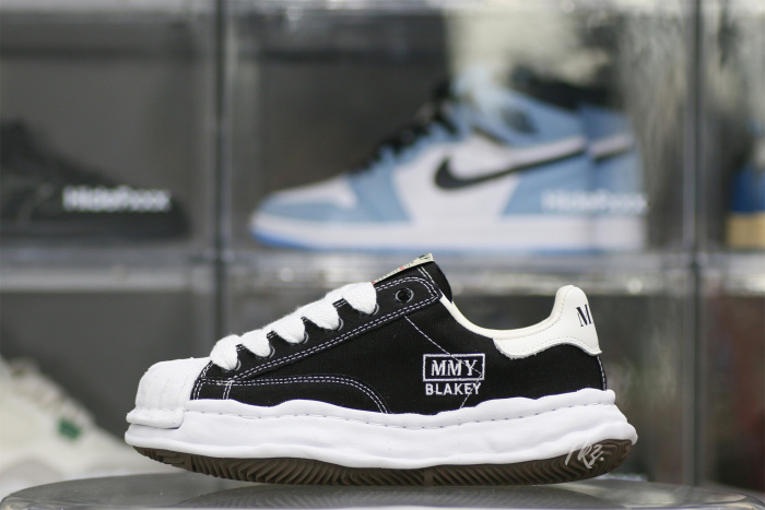 MaisOn Margiel@ Yasuhir0 Blakey low-top sneakers