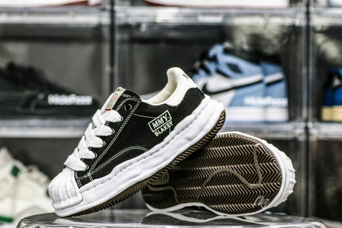 MaisOn Margiel@ Yasuhir0 Blakey low-top sneakers