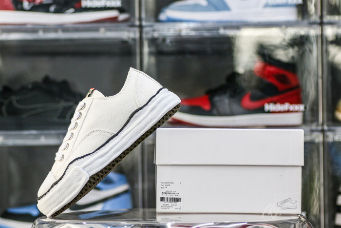 MaisOn Margiel@ Yasuhir0 Peterson 23 OG Sole sneakers