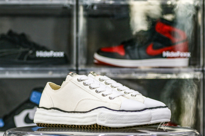 MaisOn Margiel@ Yasuhir0 Peterson 23 OG Sole sneakers