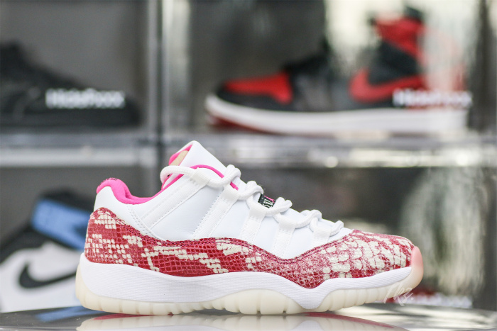 Air Jordan 11 Retro Low Pink Snakeskin (2019) (Women's)