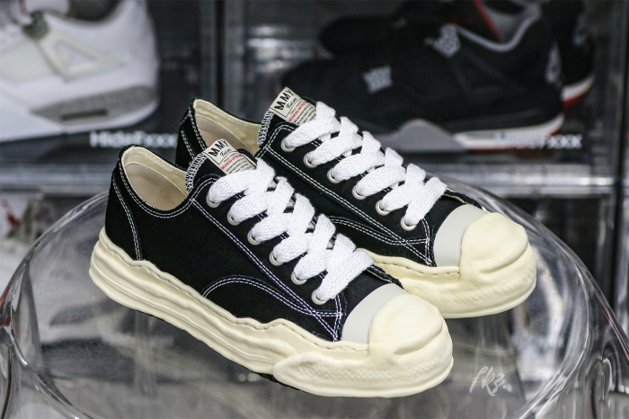 MaisOn Margiel@ Yasuhir0 lace-up low-top sneakers