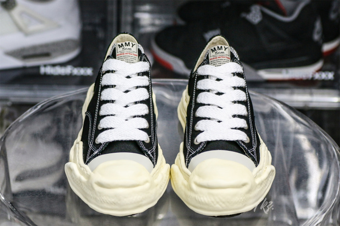 MaisOn Margiel@ Yasuhir0 lace-up low-top sneakers