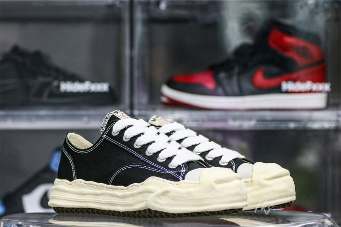 MaisOn Margiel@ Yasuhir0 lace-up low-top sneakers